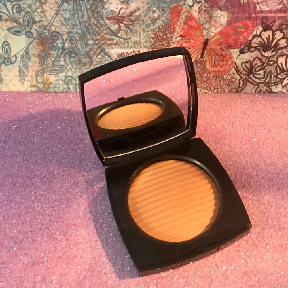 Chanel Les Beiges Healthy Glow Shade Medium